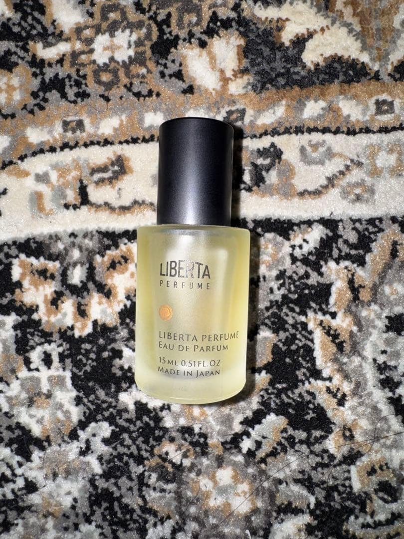 LIBERTA PERFUME 15ml ココナッツ&キャロットシード