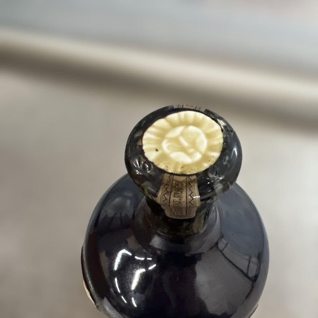 ク*ブ様 SUNTORY サントリーザウイスキー木箱付き 有田焼ボトル　液面下