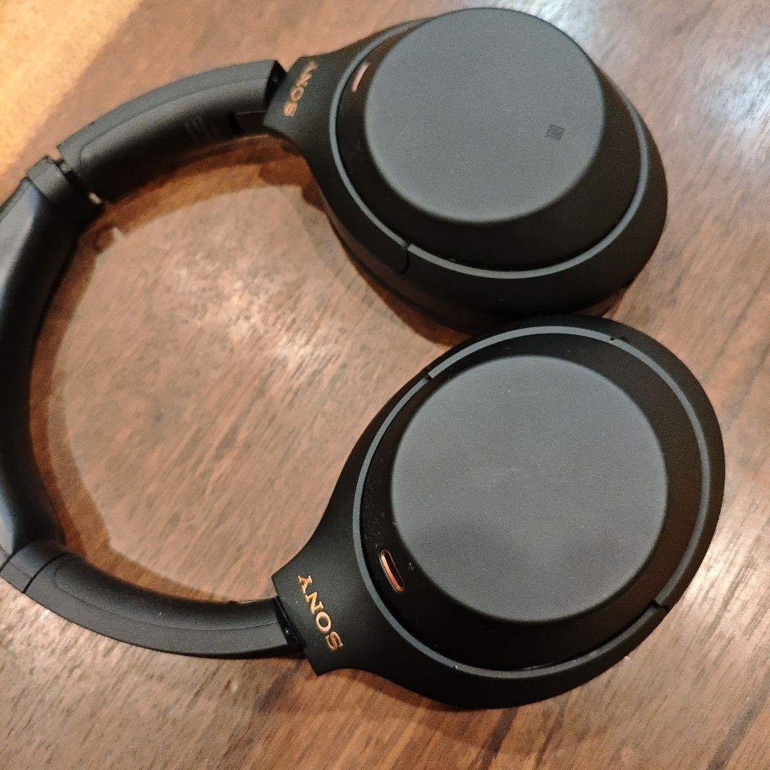 璃*様 SONY ワイヤレスヘッドホン ブラック　WH-1000XM4