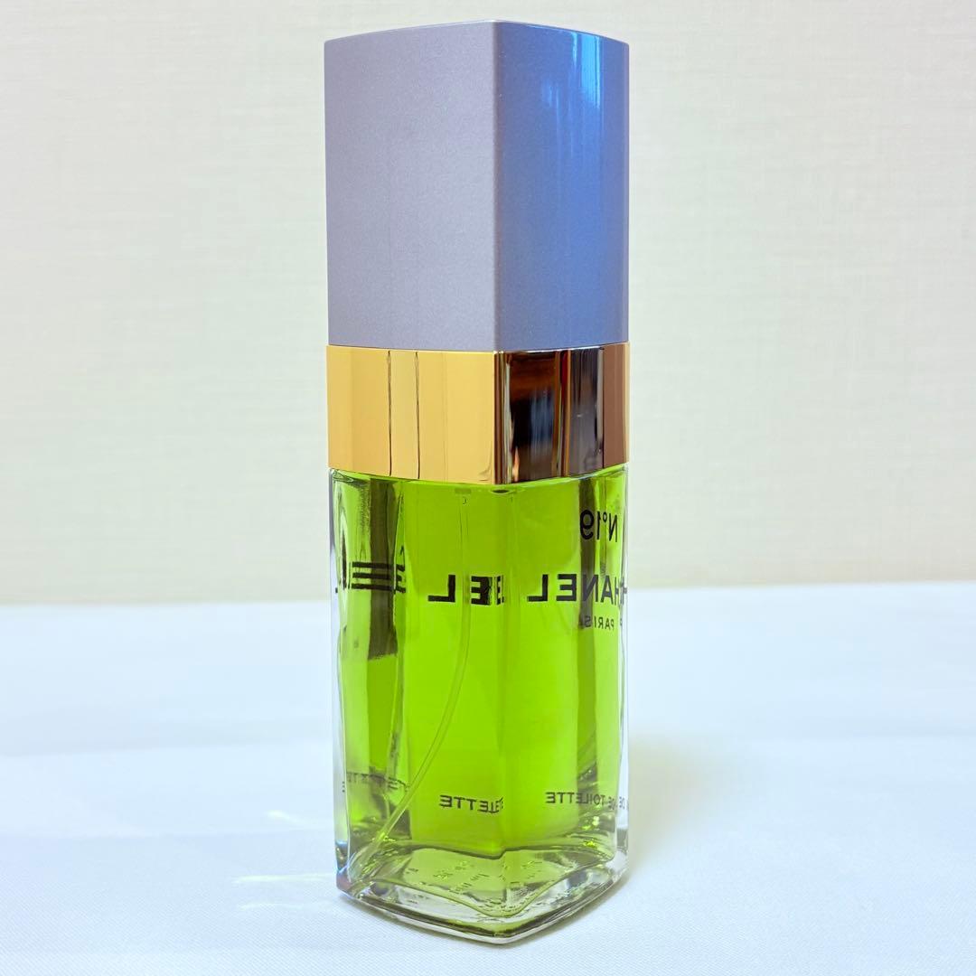 新品　シャネル N°19 オードトワレ　ヴァポリザター　香水　100ml