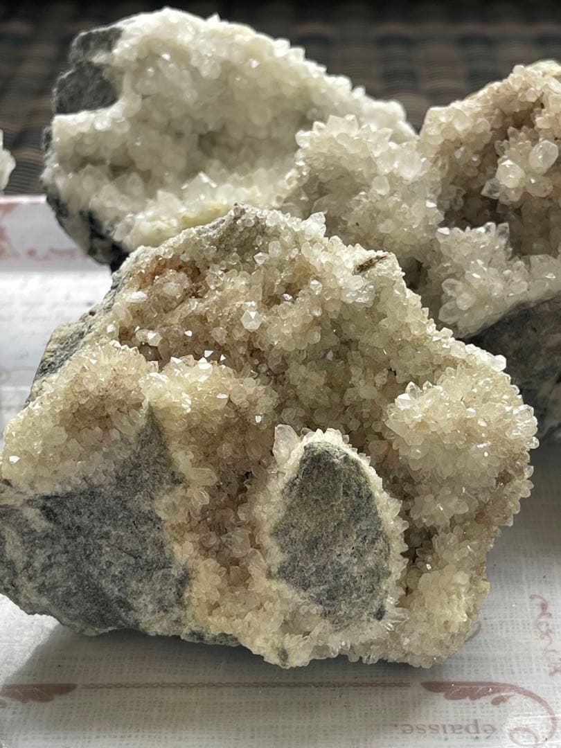ベトナム・バクカン産 天然水晶結晶クラスター 9点セット 総重量約4kg