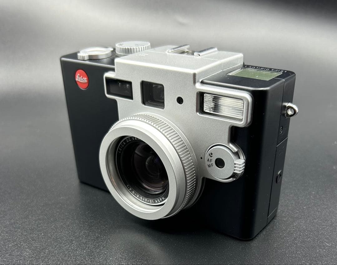 【箱付き美品　訳あり】LEICA DIGILUX 1 ブラック　液晶フード付