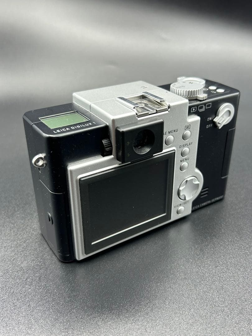 【箱付き美品　訳あり】LEICA DIGILUX 1 ブラック　液晶フード付