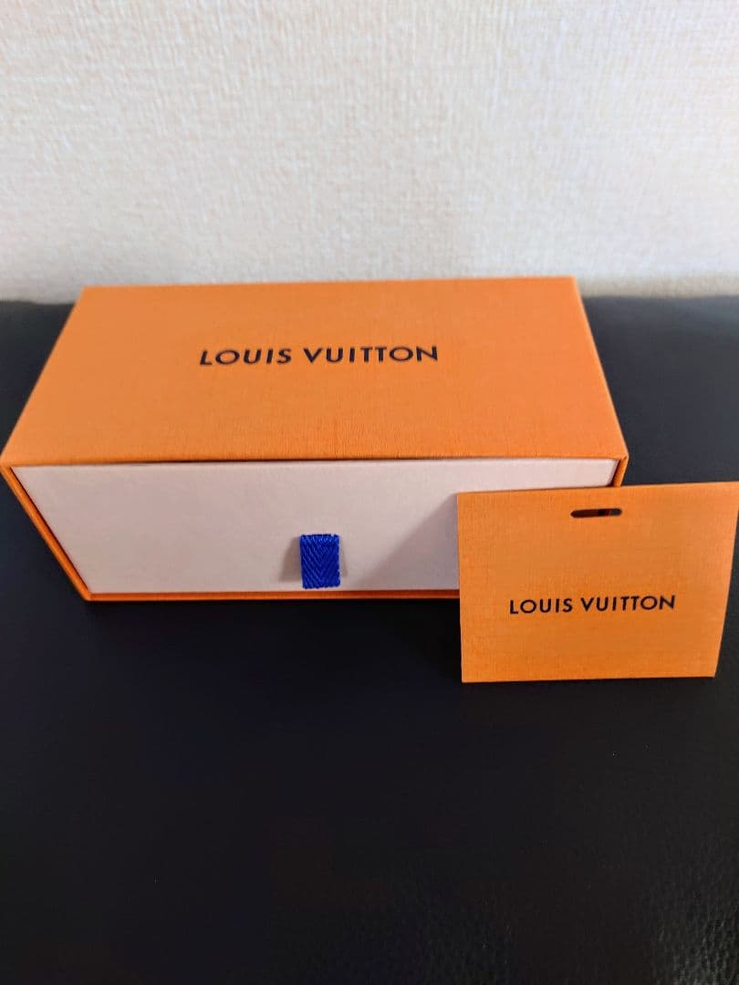 Louis Vuitton　香水　トラベルケース (100ML)　ダモフラージュ