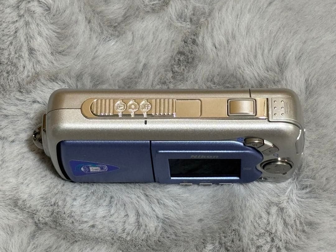 NIKON Coolpix 2500 デジタルカメラ