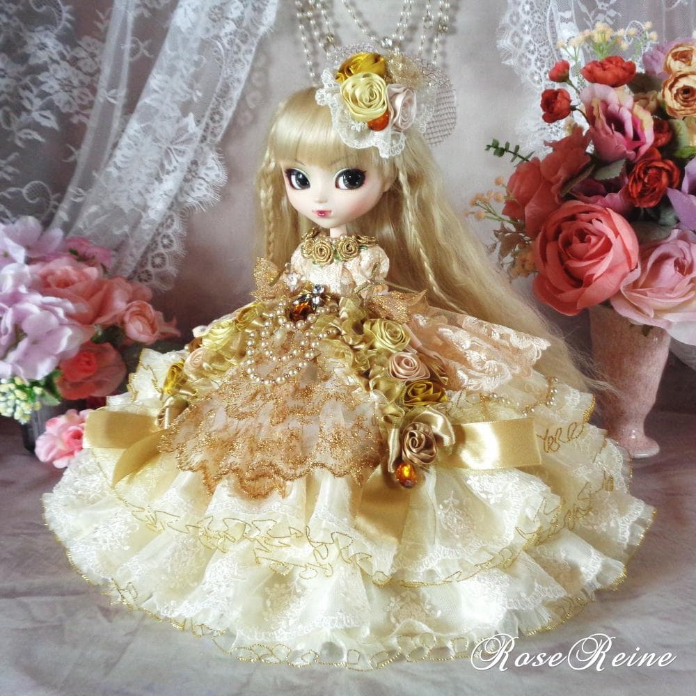 アンネローゼ王妃 ゴージャスシャンパンゴールドのボリュームフリルドールドレス