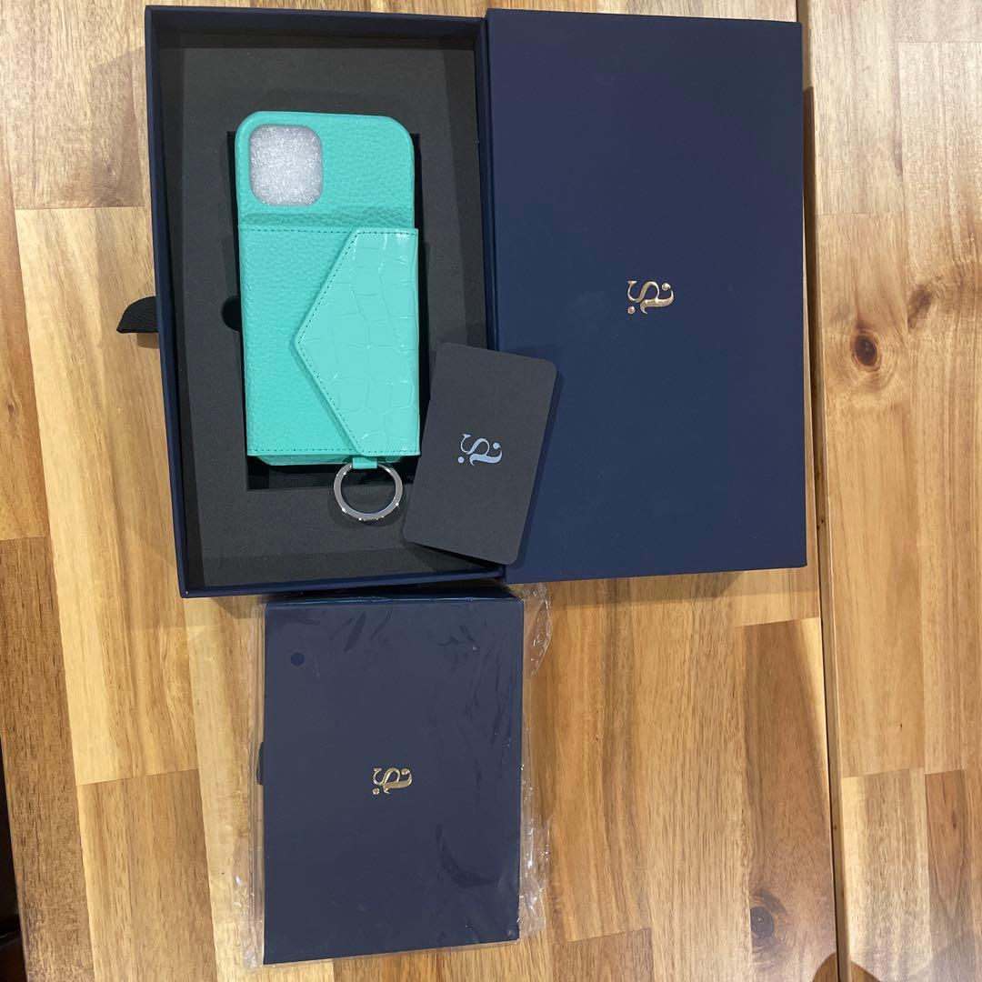 鈴木亜美さんプロデュース　iPhone 12 Pro ミントグリーンケース