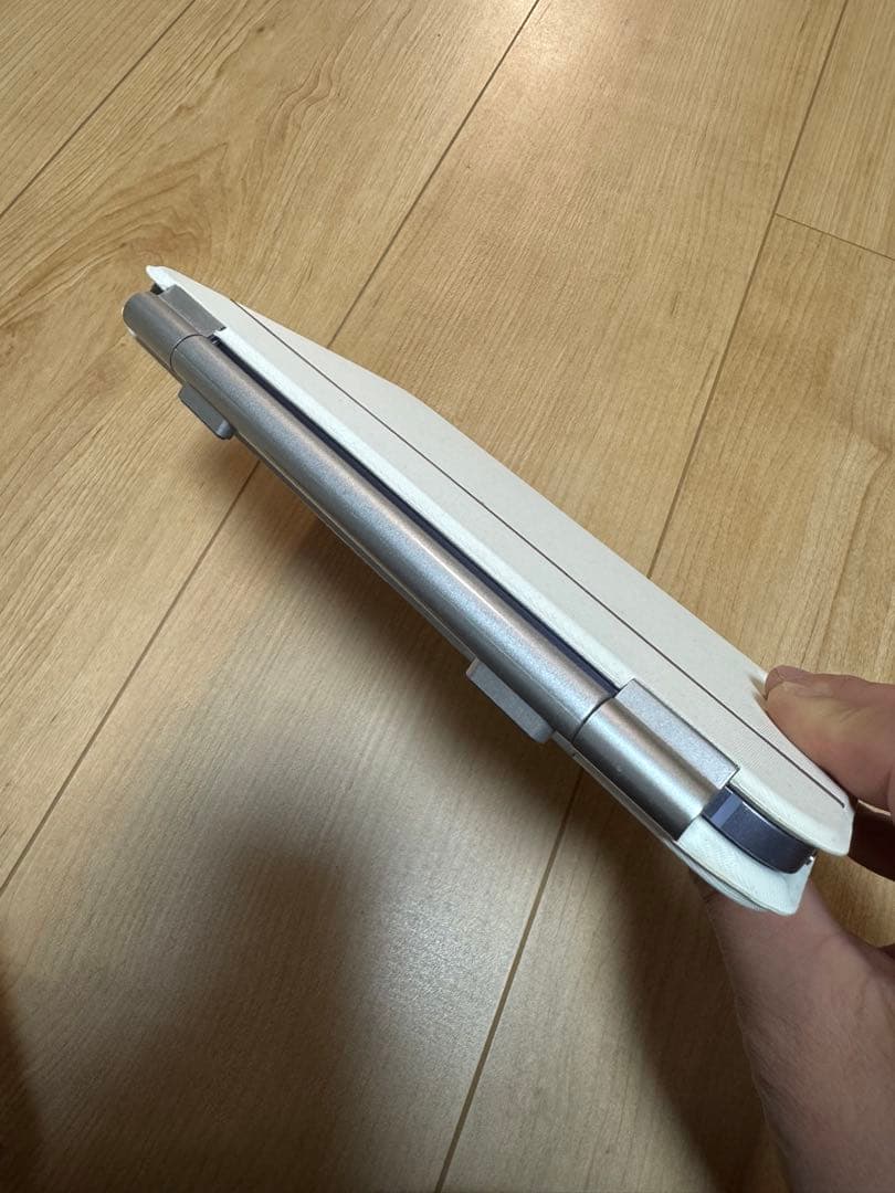 iPadmini6、17Pro用 マジックキーボード風【P109 ホワイト】