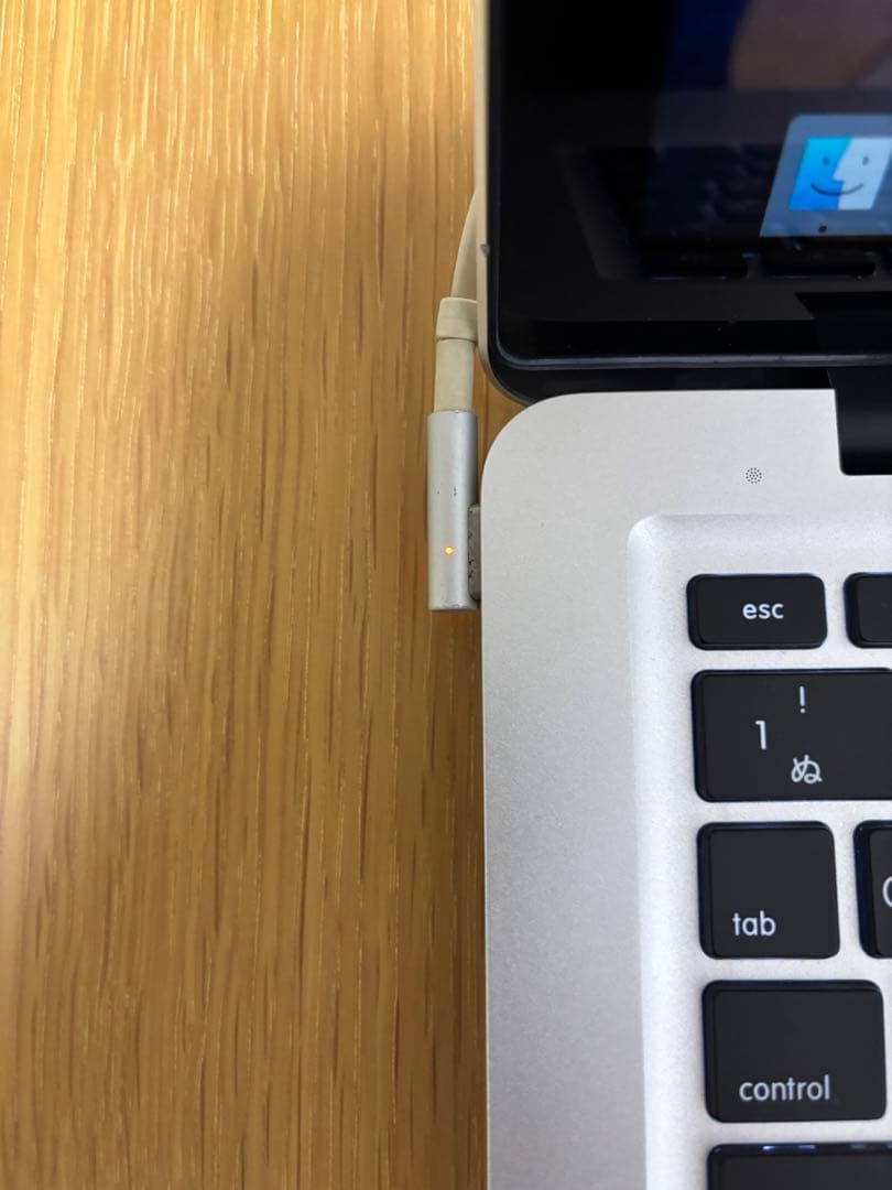 Apple MacBookPro13 本体と付属品セット　最終値下げ