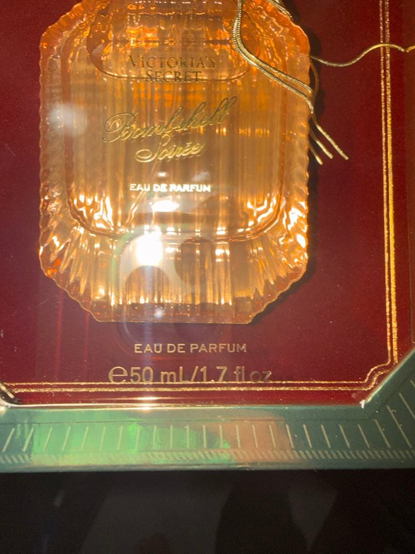 新品未使用品箱付きvictoriassecret e50mL 1.7floz香水