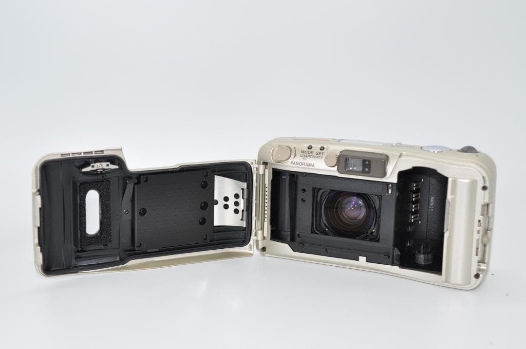 完動品　OLYMPUS ZOOM 105 コンパクト フィルムカメラ