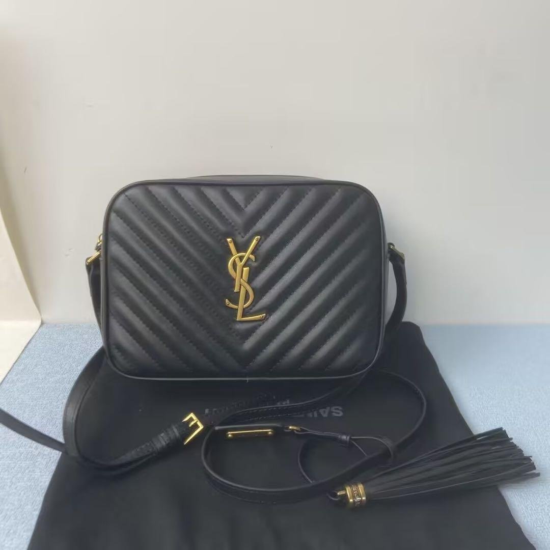 YSL ブラック ショルダーバッグ タッセル付き