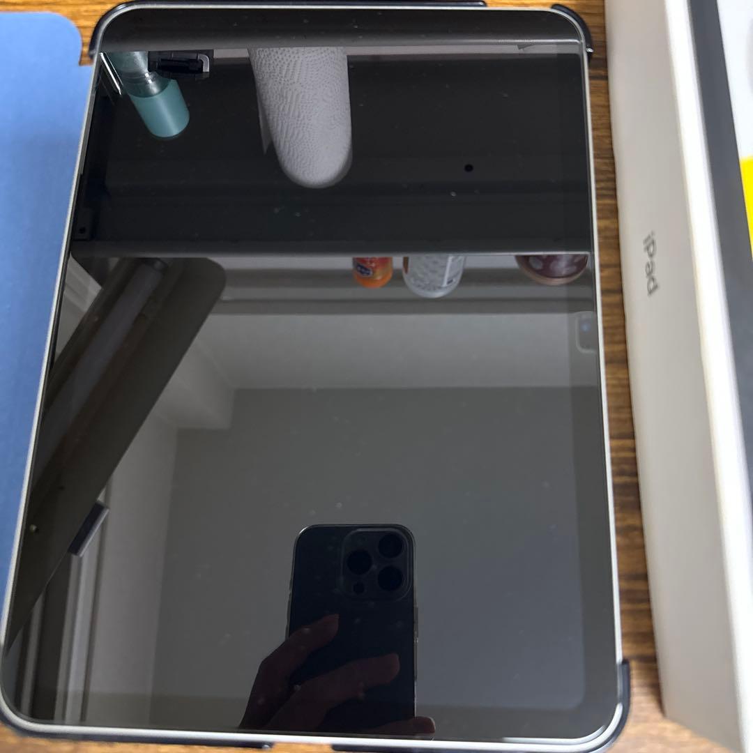Apple iPad（第11世代）Wi-Fiモデル シルバー 128GB 美品