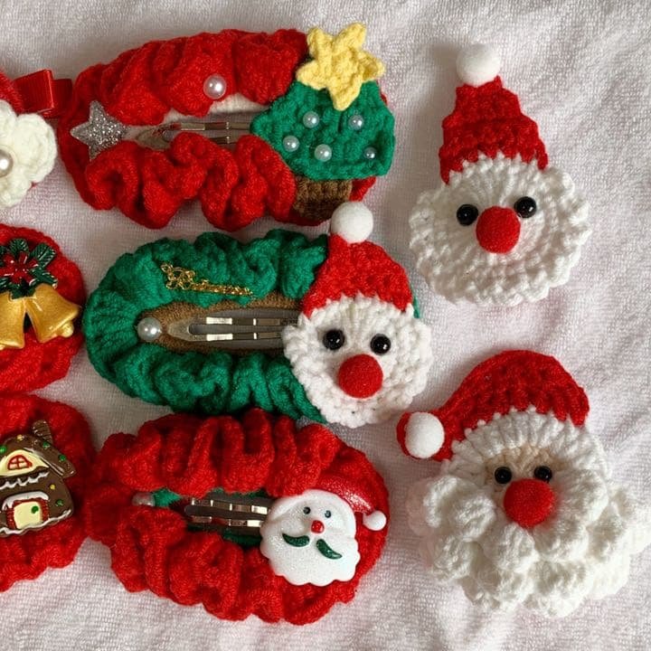 クリスマス限定(キッズサイズ)　サンタ　ベビーキッズヘアクリップ　ヘアピン