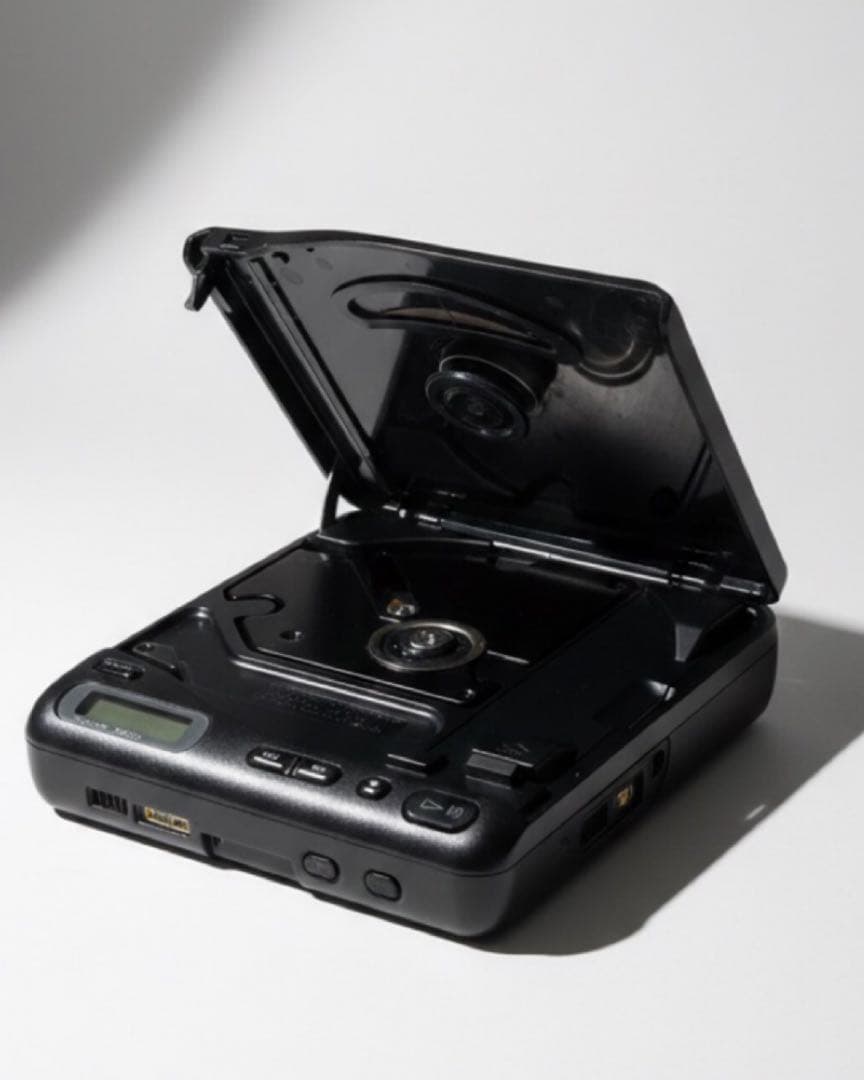 【動作確認済】SONY ポータブルCDプレーヤー D-11 （一部不具合有）