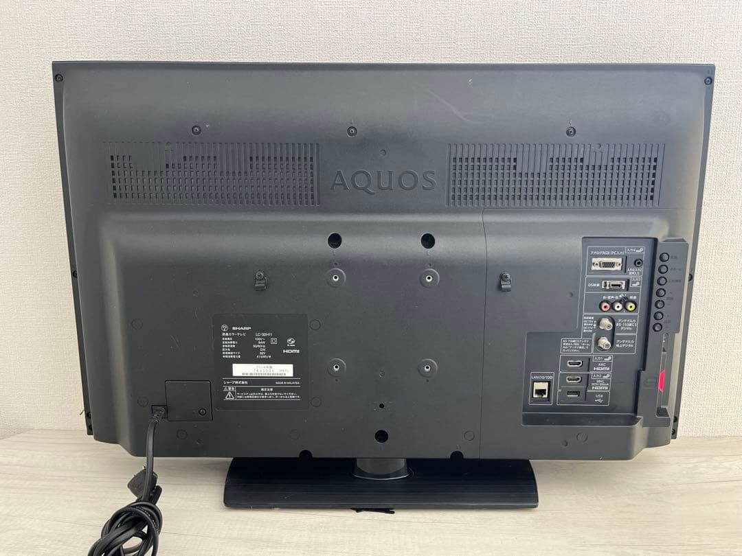 【SHARP】AQUOS 32型　液晶テレビ リモコン付 すぐ使用可能