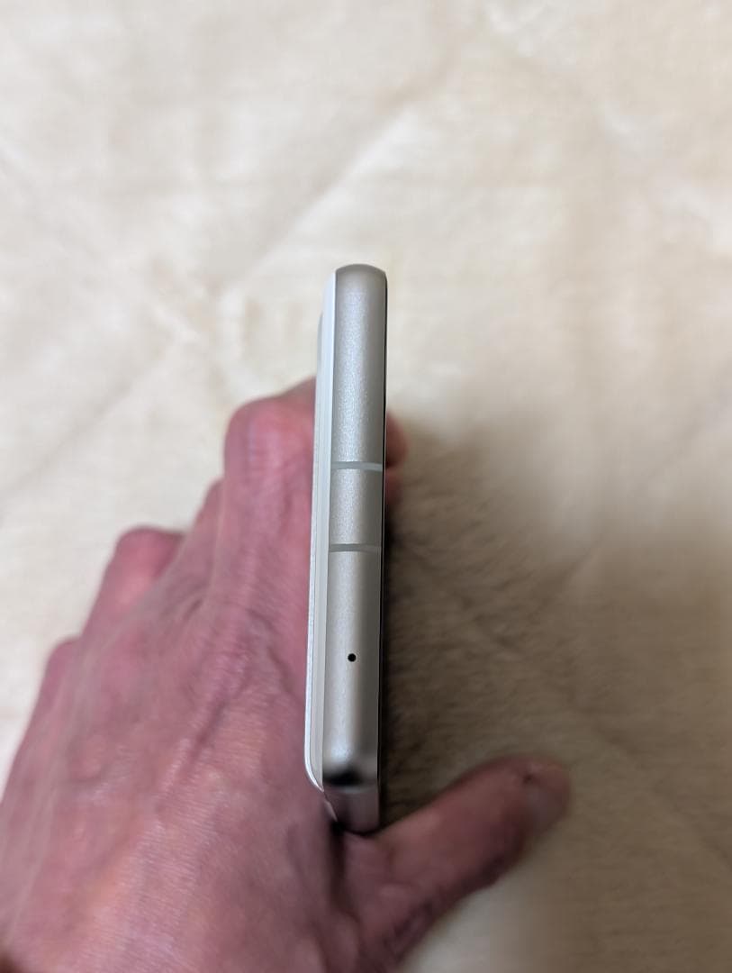 google pixel 7a　ポーセレン