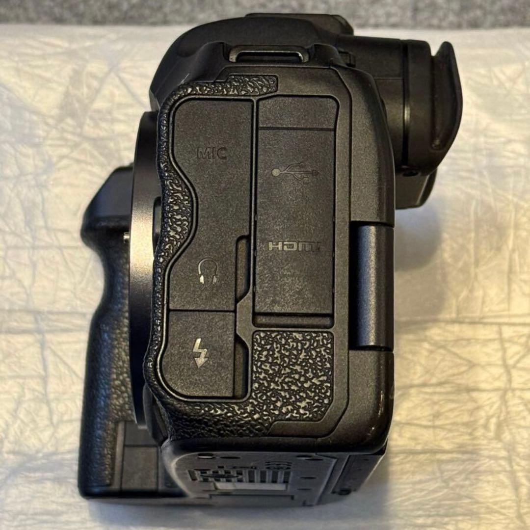 EOS R5 ボディ 撮影回数少なめ？