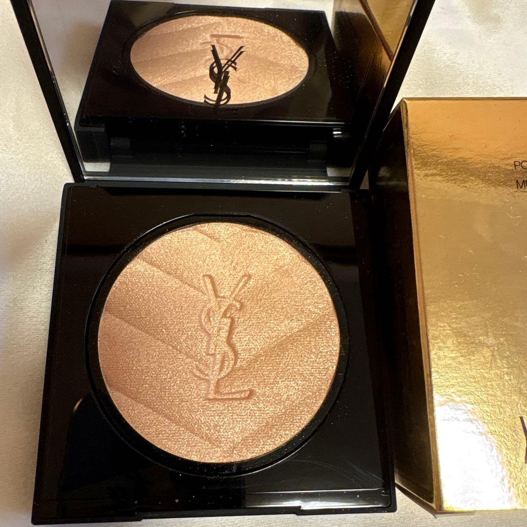 Yves Saint Laurent オールアワーズルミナイザー02