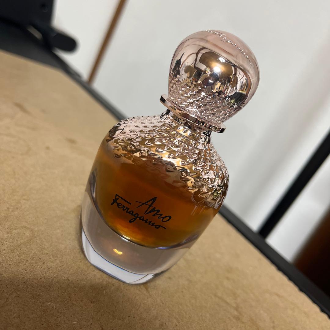アモフェラガモ  オーデパルファム　50ml 未使用　最安値✨