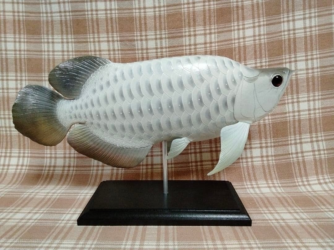 ハンドメイド　36cmアロワナ　白　フィギュア　レプリカ　魚模型　置物　オブジェ